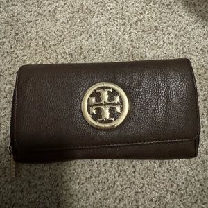 Tory Burch wallet